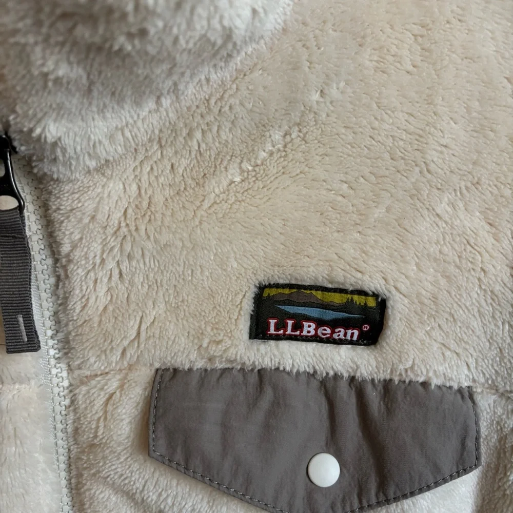 Women's L.L.Bean Hi-Pile Fleece Jacket - Picture 3 of 5